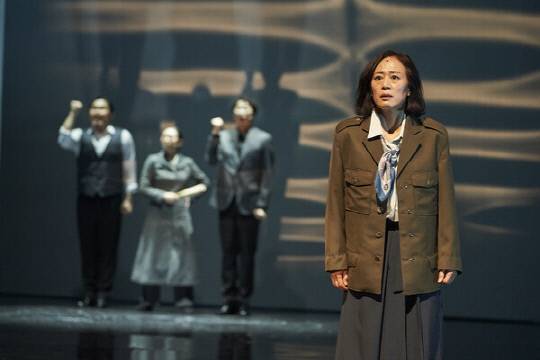 8-9일 대전예술의전당 앙상블홀에서 열리는 '아들에게-미옥 앨리스 현' 공연 모습. 대전예술의전당 제공