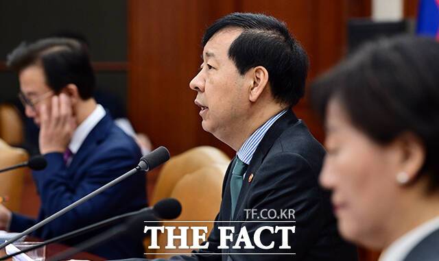 구윤철 부총리가 모두발언을 하고 있다.