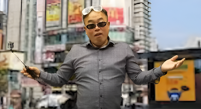 부천시는 부천역에서 활동하는 막장 방송인을 풍자한 ‘골반춤’ 영상을 공개해 누리꾼들의 호응을 얻었다. 시는 이를 계기로 불법 방송 단속과 이미지 개선 캠페인을 강화할 방침이다. ⓒ뉴시스