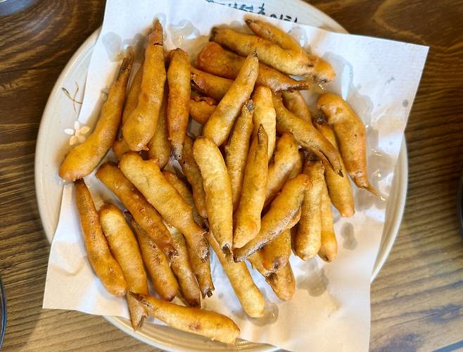 바삭한 추어 튀김. 사진=박소윤