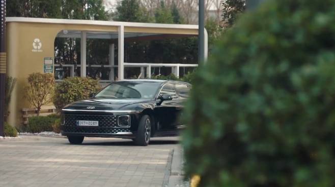 JTBC 드라마 '서울 자가에 대기업 다니는 김부장 이야기' 화면 캡처. 사진=드라마 '서울 자가에 대기업 다니는 김부장 이야기' 네이버TV 영상 화면 캡처.