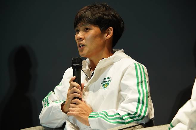 최철순이 5일 전주 전주월드컵경기장에서 열린 ‘하나은행 2025시즌 K리그1’ 우승 기자회견에서 말을 하고 있다. 전북 제공