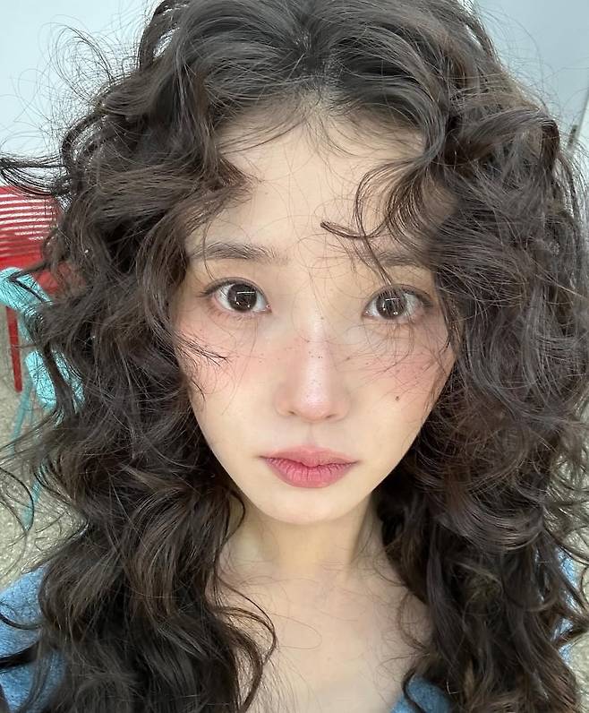 아이유 SNS 캡처.
