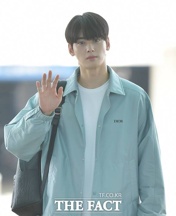 가수 겸 배우 차은우가 군 입대전 녹음한 두 번째 솔로앨범 'ELSE'의 발매를 앞두고 진행한 ARS 이벤트에서 번호 오입력 사례가 발생하자 소속사에서 이용에 주의를 당부했다./더팩트DB