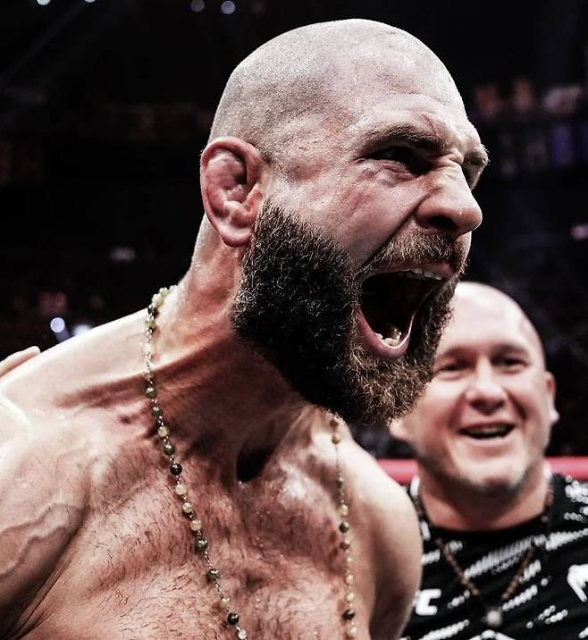 이리 프로하츠카. 사진=이리 프로하츠카 SNS