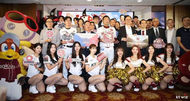 '2025 타오위안 아시아 프로야구 교류전' 기자회견에 참석한 이강철 감독./KT 위즈