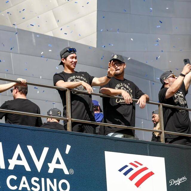 월드리시리즈(WS) 우승 후 카퍼레이드를 즐기고 있는 LA 다저스 김혜성./LA 다저스 SNS