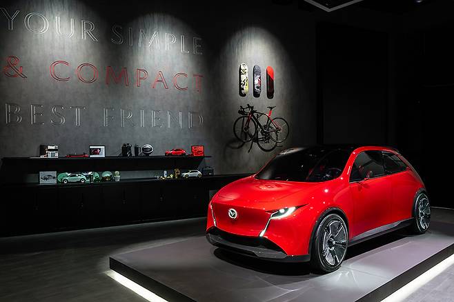마쯔다 비전 X-컴팩트 콘셉트