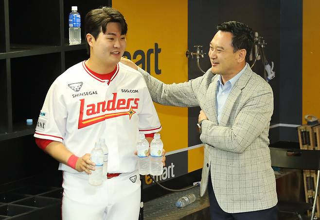 ▲ 김재섭 대표이사는 사람 중심의 구단 운영을 천명했고, 선수단 복지에서 많은 신경을 쓰며 구단의 자긍심을 이끌어냈다 ⓒSSG랜더스