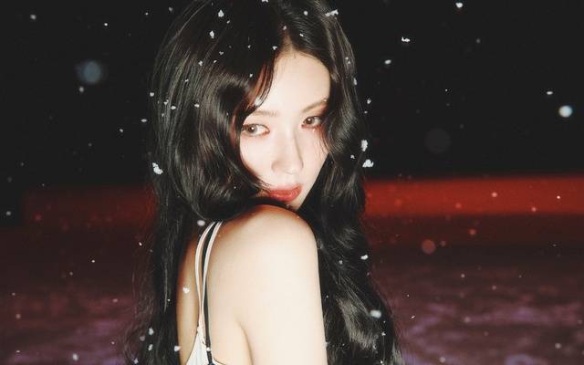 아이들 미연이 솔로 앨범 'MY, Lover'로 초동 판매량 20만 장을 돌파했다. /큐브엔터