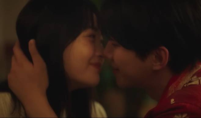 '태풍상사' 이준호-김민하 첫 입맞춤