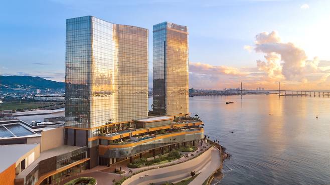 한국인이 사랑하는 원조 ‘경기도 세부시’가 누스타를 고리로 세부여행의 기준을 업그레이드하고 있다.