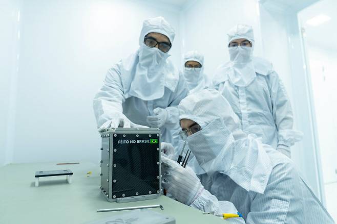 마라냥 연방대가 스타트업, 국가기관과 협력해 개발한 위성.(사진=이노스페이스)