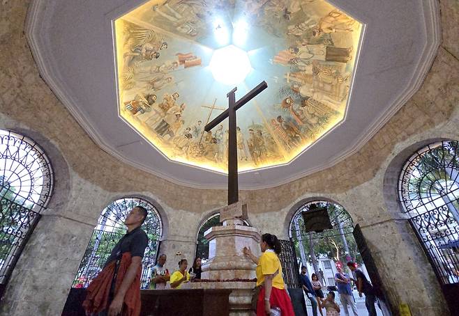 세부 도심 ‘마젤란의 십자가’