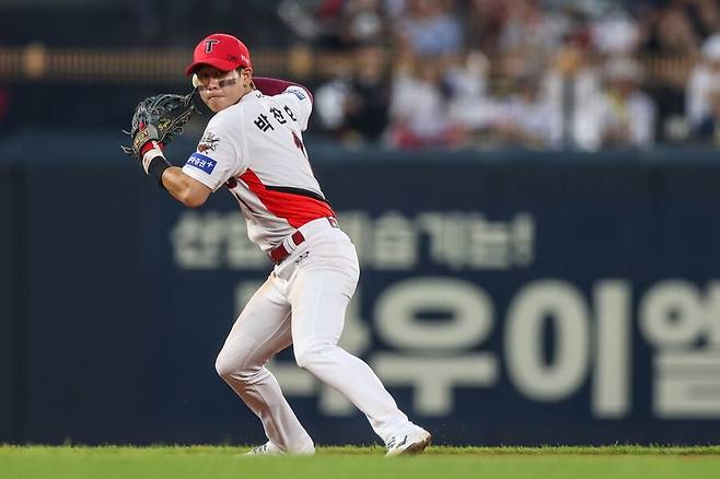 ▲ 시장 경쟁 속에 예상보다 계약 총액이 클 수 있다는 평가가 나오는 박찬호 ⓒKIA타이거즈