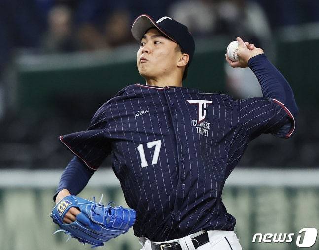 2023년 11월 18일 오후 일본 도쿄돔에서 열린 '2023 아시아프로야구챔피언십(APBC)' 대한민국과 대만의 경기에서 대만 선발 왕옌청이 역투하고 있다. /사진=뉴스1