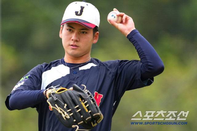 주니치 좌완루키 가네마루는 16일 한국과 두 번째 경기에 선발등판한다. 사진캡처=일본야구대표팀 홈페이지