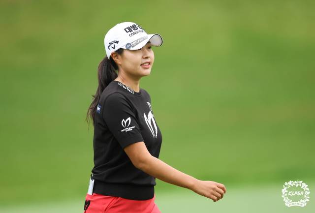 맞대결 상대로 김수지를 선택한 성유진. 사진 제공=KLPGA