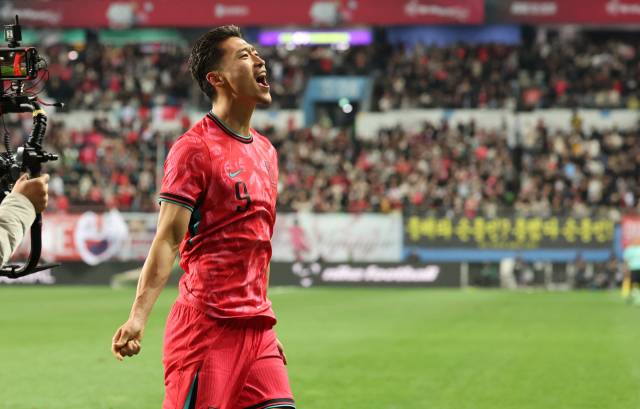 후반 막판 추가골을 터뜨린 뒤 포효하는 조규성. 연합뉴스