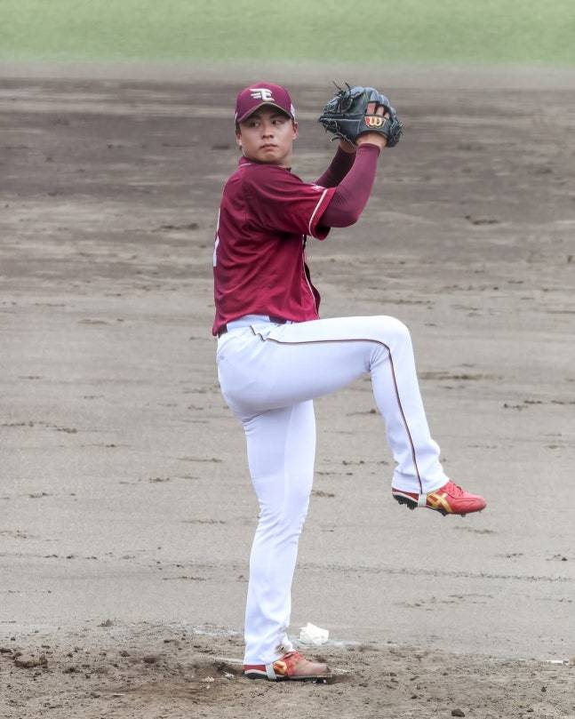 한화 이글스가 13일 구단의 1호 아시아 쿼터로 대만 출신 좌완 투수 왕옌청 입단을 발표했다. 왕옌청은 일본프로야구 라쿠텐 골든이글스 소속이며, 이번에 한화와 연봉 10만 달러(한화 약 1억 4000만원)에 계약했다. 신장 180cm, 체격 82kg의 체격 조건을 갖춘 왕옌청은 2023년 APBC 한국전 선발로 나와 조기강판되기도 했다. 사진 왕옌청 SNS