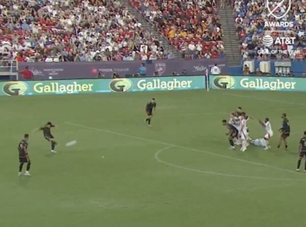손흥민 댈러스전 프리킥 득점 장면. 중계화면