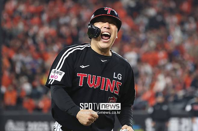 ▲ FA 시장에 나온 김현수는 두산 컴백 가능성이 관심을 모으고 있다 ⓒ곽혜미 기자