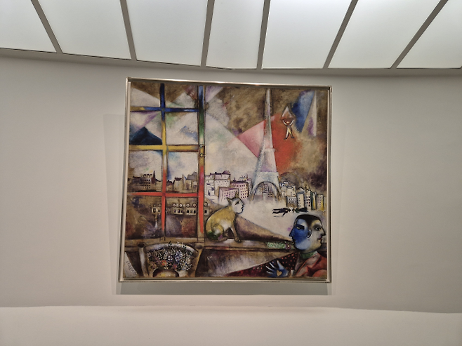 마르크 샤갈, <창문으로 본 파리>, 1913, 캔버스에 유채, 136x141.9cm, 뉴욕 구겐하임미술관