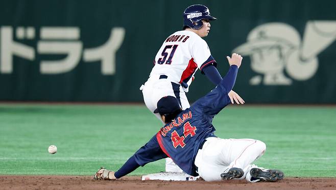 ▲ 문현빈 2루 도루 ⓒ연합뉴스