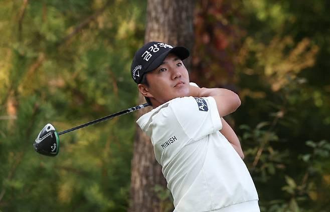 캘러웨이 드라이버로 티샷하는 옥태훈.(사진=KPGA 제공)