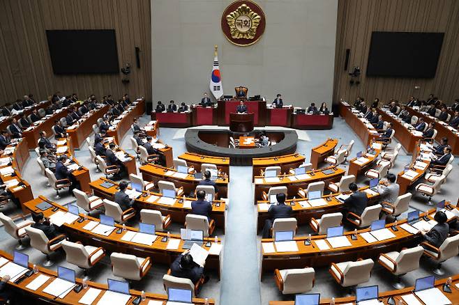 김민석 국무총리가 6일 국회 예산결산특별위원회 회의장에서 열린 예결위 첫 회의에 참석해 인사말을 하고 있다.(사진 = 연합뉴스)