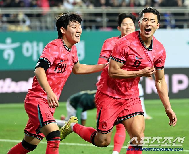 14일 대전월드컵경기장에서 열린 대한민국과 볼리비아의 A매치 평가전. 조규성이 후반 팀의 두번째 골을 터뜨리고 있다. 대전=허상욱 기자wook@sportschosun.com/2025.11.14/