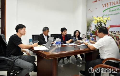 ◇최문순 화천군수가 지난 9일부터 14일까지 베트남, 홍콩, 타이완 현지 여행사를 방문해 산천어축제 마케팅을 펼쳤다.