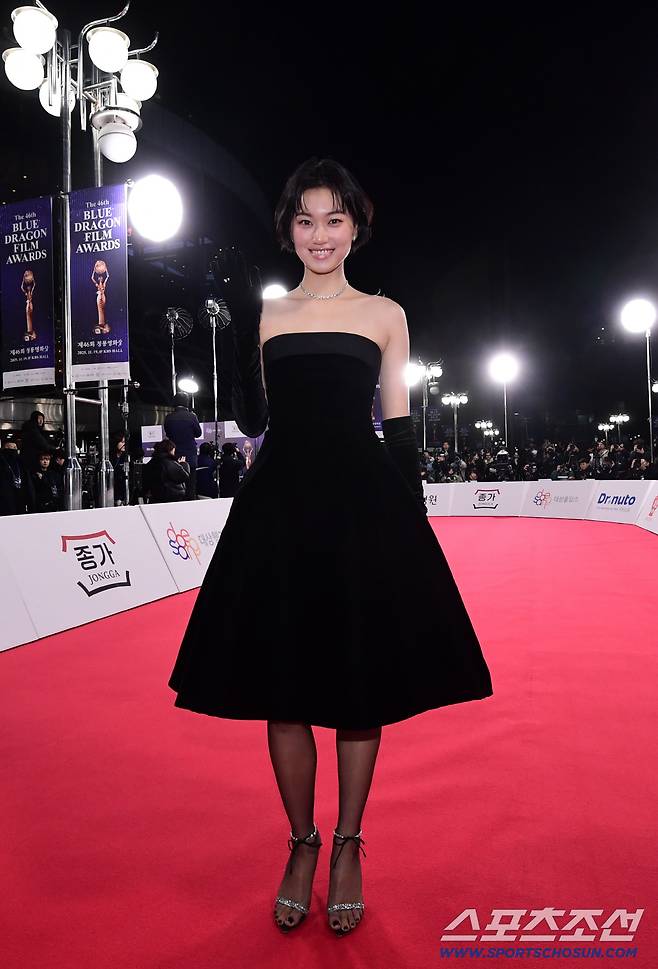 제46회 청룡영화상 시상식이 19일 여의도 KBS홀에서 열렸다. 김도연이 레드카펫을 빛내고 있다. 정재근 기자 cjg@sportschosun.com/2025.11.19/