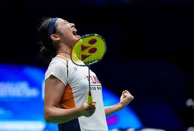 9월 세계배드민턴연맹(BWF) 중국 오픈 우승을 확정한 뒤 포효하는 안세영. 신화 뉴시스