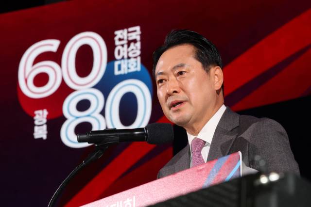 ▲국민의힘 장동혁 대표가 18일 서울 강남구 코엑스에서 열린 제60회 전국여성대회에서 축사를 하고 있다. ⓒ연합뉴스