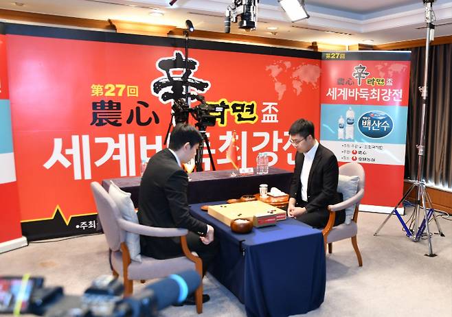 강동윤 9단 vs 탄샤오 9단. 한국기원 제공