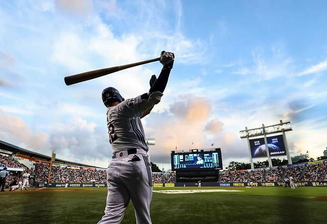 두산 베어스에서 활약했던 시절 김재환의 모습. /사진=두산 베어스 제공