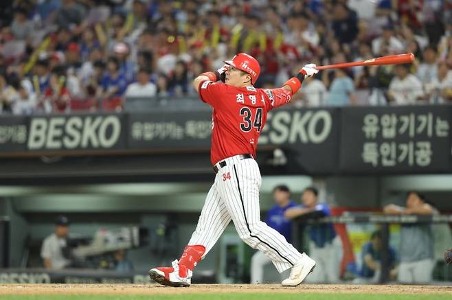 이제 공은 최형우에게 넘어갔다. 과연 선택은?.뉴스1