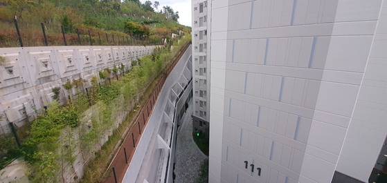 경기 성남시 백현동 구(舊)한국식품연구원 부지에 지어진 아파트 전경. 함종선 기자