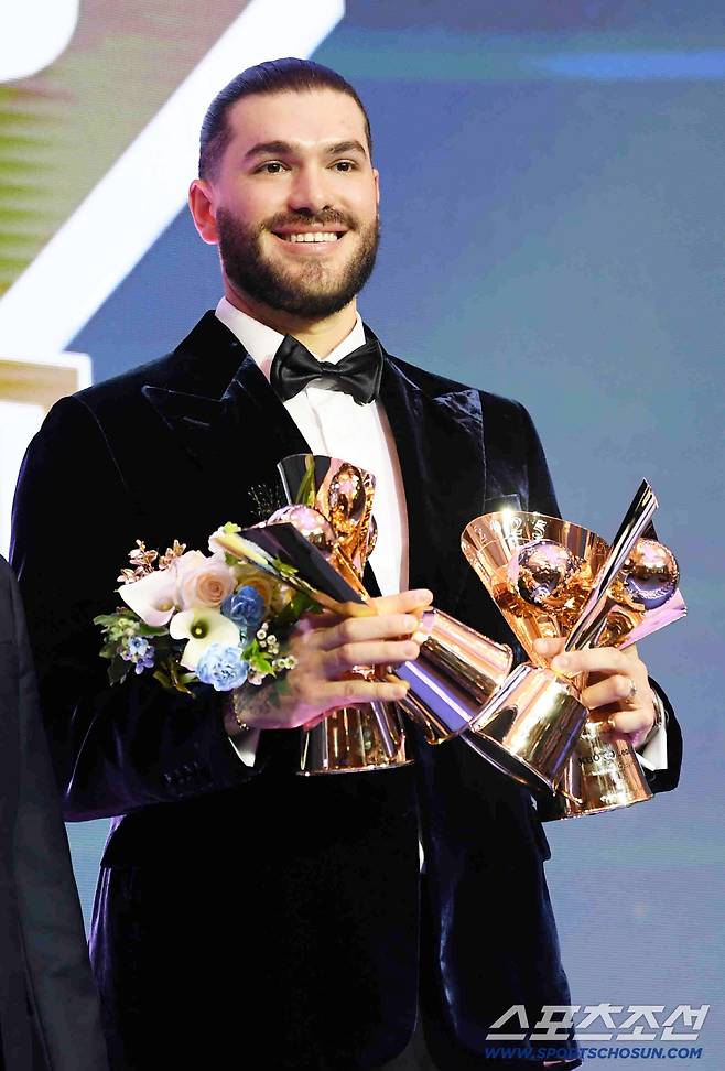 2025 KBO 시상식이 24일 서울 송파구 롯데호텔월드에서 열렸다. 한화 폰세 모습. 박재만 기자 pjm@sportschosun.com/2025.11.24/