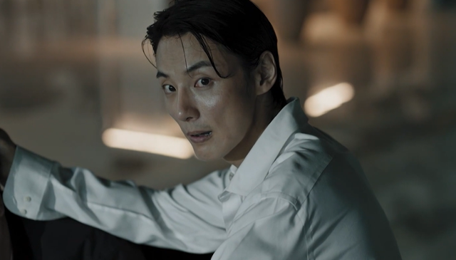 배우 윤시윤이 SBS 드라마 '모범택시3'에서 강렬한 빌런 연기로 이목을 집중시켰다. SBS '모범택시' 방송 캡처