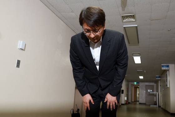 박대준 쿠팡 대표가 30일 정부서울청사에서 대규모 개인정보 유출 사고에 대해 공개 사과하고 있다. 연합뉴스