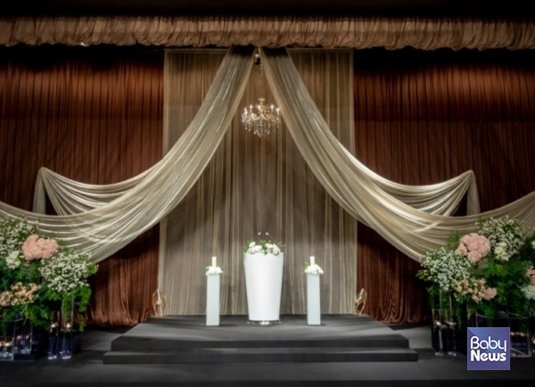 10월 결혼서비스 전체비용은 2086만 원으로 집계되며 2개월 연속 하락세를 보였다. ⓒ베이비뉴스