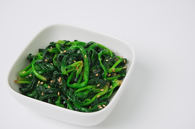 시금치나물