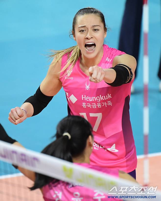 분위기를 반전시킨 레베카의 투지