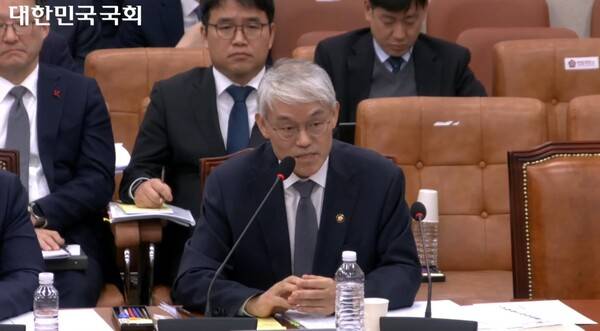 ▲천대엽 법원행정처장이 지난 3일 국회 법제사법위원회에서 내란전담재판부 설치법안이 삼권분립과 사법권을 침해하는 위헌성이 있다고 비판하고 있다. 사진=국회 영상회의록 갈무리