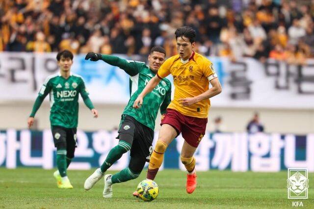광주와 전북의 경기 모습/대한축구협회