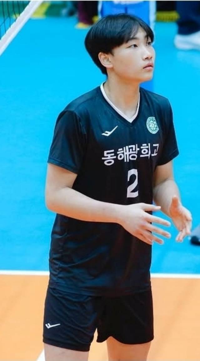 2026시즌 새 주장으로 결정된 최민석은 “이제는 우리가 이끌어야 한다. 이번 전지훈련은 새로운 시즌의 준비과정과 더불어 우리의 가능성을 발견하는 과정이었다. 이번 전지훈련을 시작으로 선배님들의 성적을 뛰어넘을 수 있도록 최선을 다하겠다”고 다짐했다. 사진=동해광희고 제공