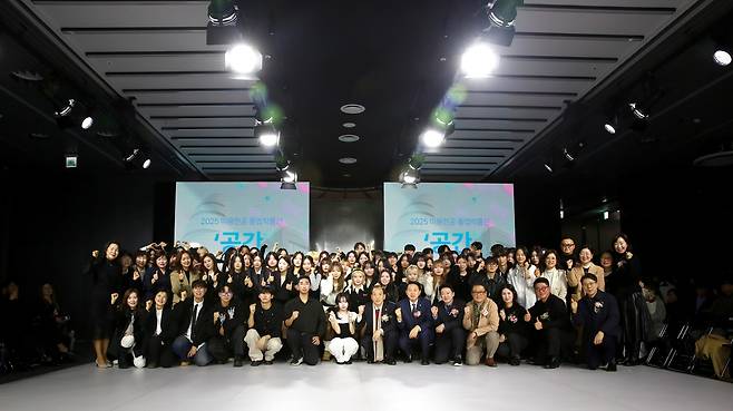 ▲ 12월 2일 동대문디자인플라자 내 서울패션창작스튜디오에서 정화예술대학교 미용전공의 2025 졸업작품전 ‘공간, 공감’이 개최됐다.
