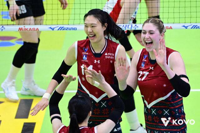 현대건설 양효진과 카리./KOVO